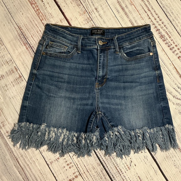 Judy Blue Pants - Judy Blue denim shorts. Size L.